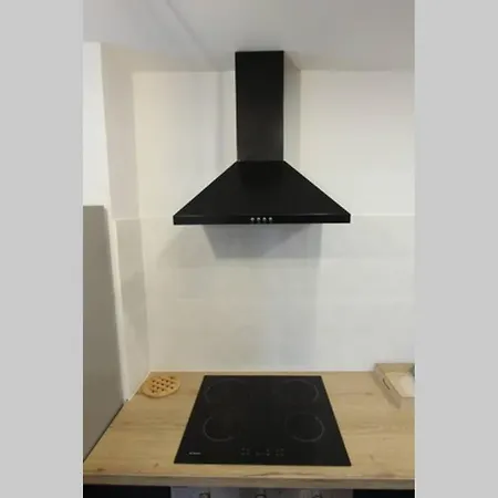 Centre De Entièrement équipé 64m2 *