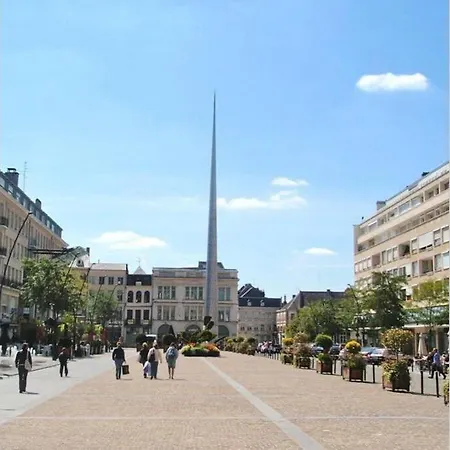 Centre De Entièrement équipé 64m2 *