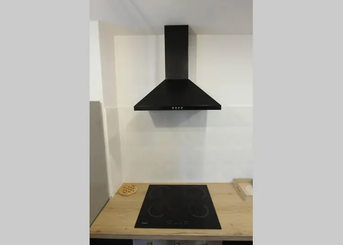 Centre De Entierement Equipe 64m2 *