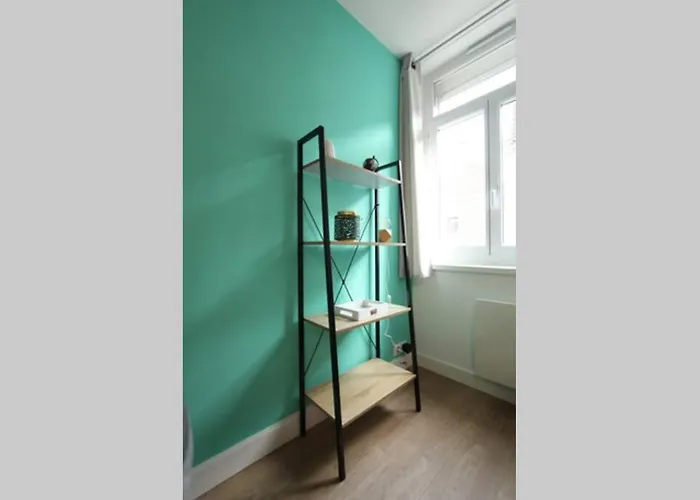 Centre De Entierement Equipe 64m2